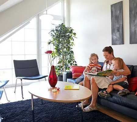 Selected Three-bedroom 06